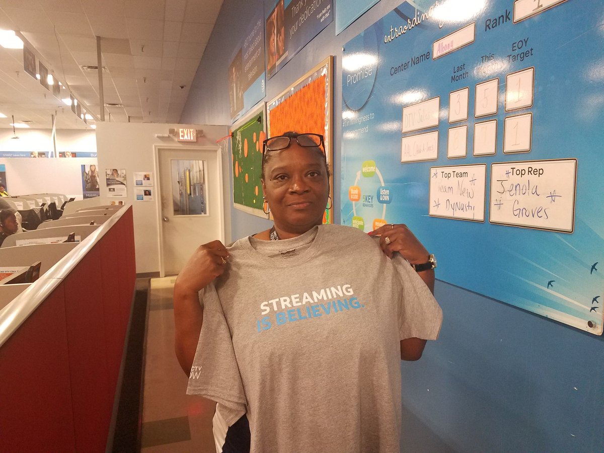 JamesHa10090368's tweet photo. Sheila with the first DTV sale today https://t.co/m75k1kJli2