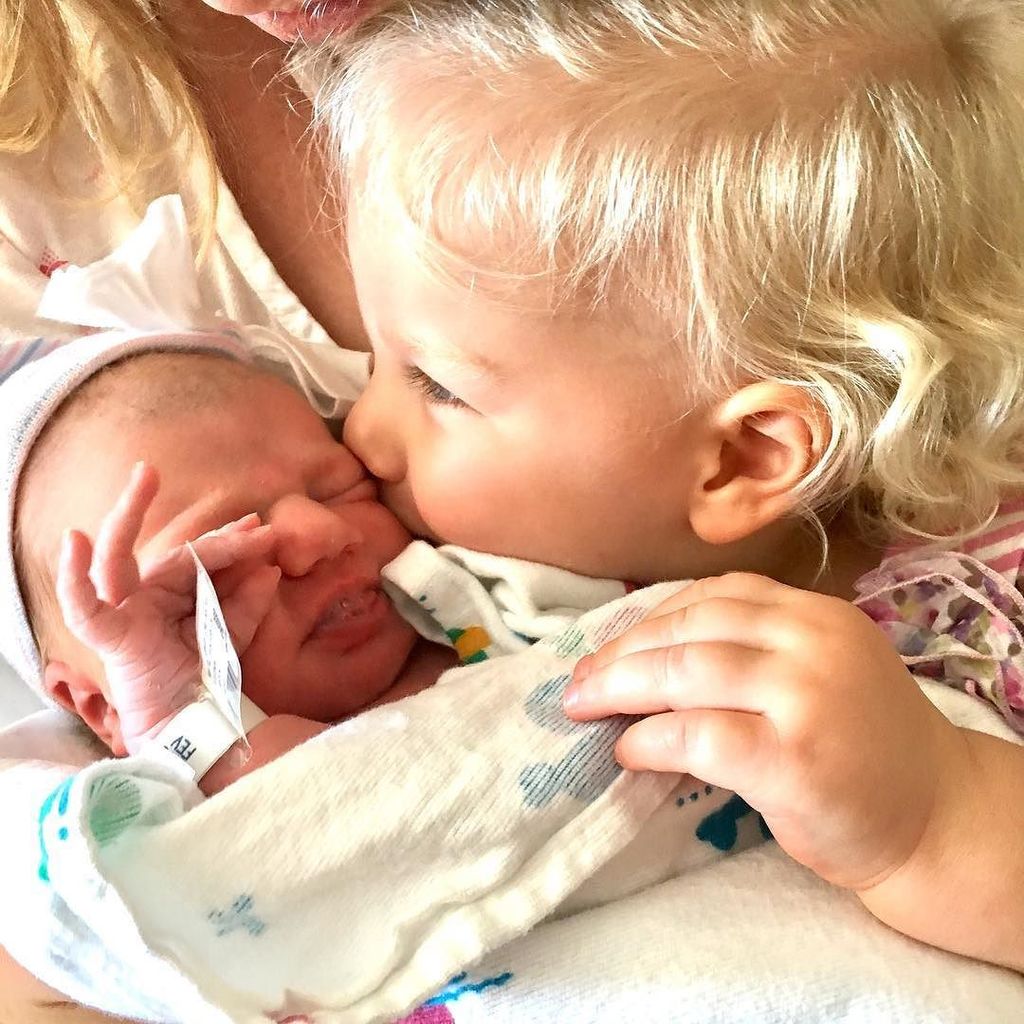 jrshannon77's tweet photo. Heart. Melted. #addy2017 #els2015 #newborn #baby #kiss #precious #columbus #cbus https://t.co/uIgYwVfaZF https://t.co/msZ8vC0amG
