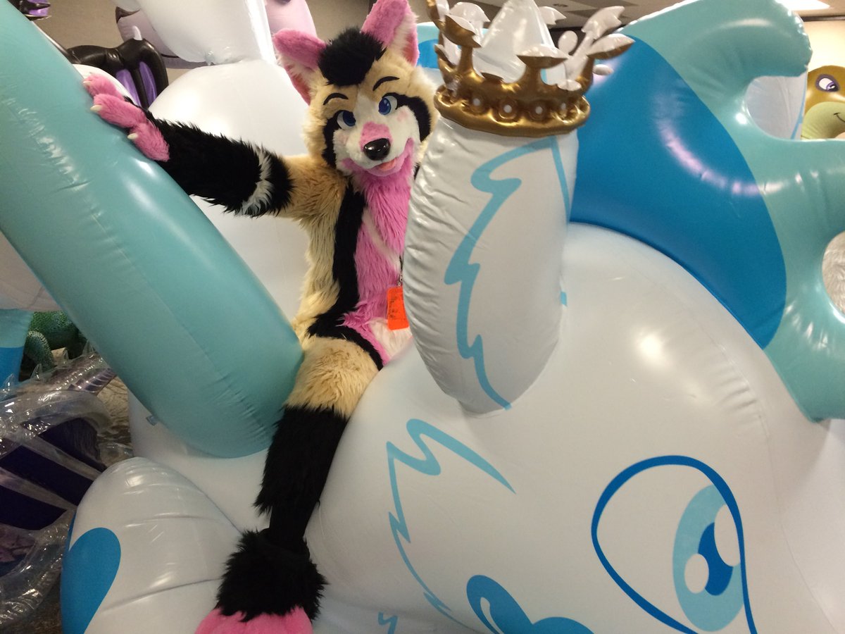 JazzyStitch's tweet photo. Inflatables panel at @MegaplexCon was epic! Here we have @RioCoyote @ashene64 @BuckleyDeer and @DawnSolayWolf on a giant pooltoy! #MPlex2017 https://t.co/lfKx9WtqmH