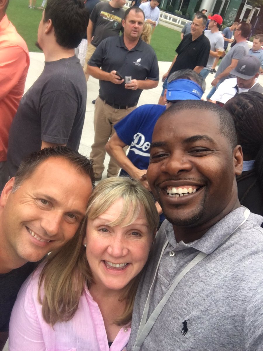 a_quacy's tweet photo. Day two at the MET Forum having a great time 👍🏽😀@Nirvan79 @MattKeatinghd @VinnyCampbell https://t.co/A69Tz36Jvt