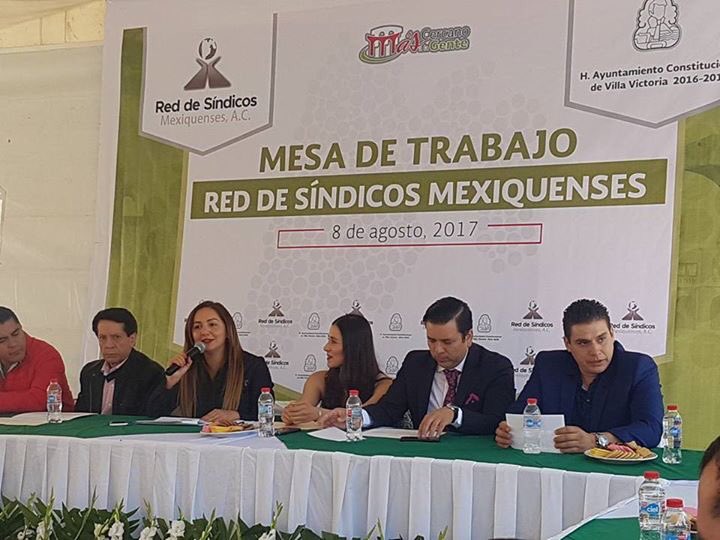 evelyn_osornio_'s tweet photo. Junto a mis amigos de la @redsindicosmx continuamos capacitándonos p/beneficio de los #mexiquenses, gracias amiga @valeriivc por recibirnos https://t.co/et114oG6uA