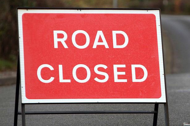 GValleyCops's tweet photo. When you see the 1st sign that's a clue.
When you see the 2nd that should register.
So don't be surpised to find the road closed #A438 https://t.co/FhkHce8fZJ