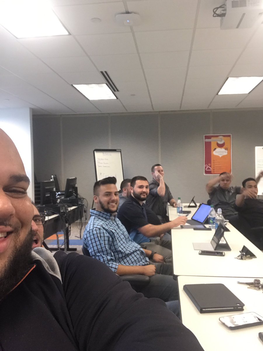Kelzconnection's tweet photo. Fun times with pat!! #LeadersAsCoaches #LoveWhatYouDo @SeanParkinson82 #ourNE https://t.co/x4k62in5Sv