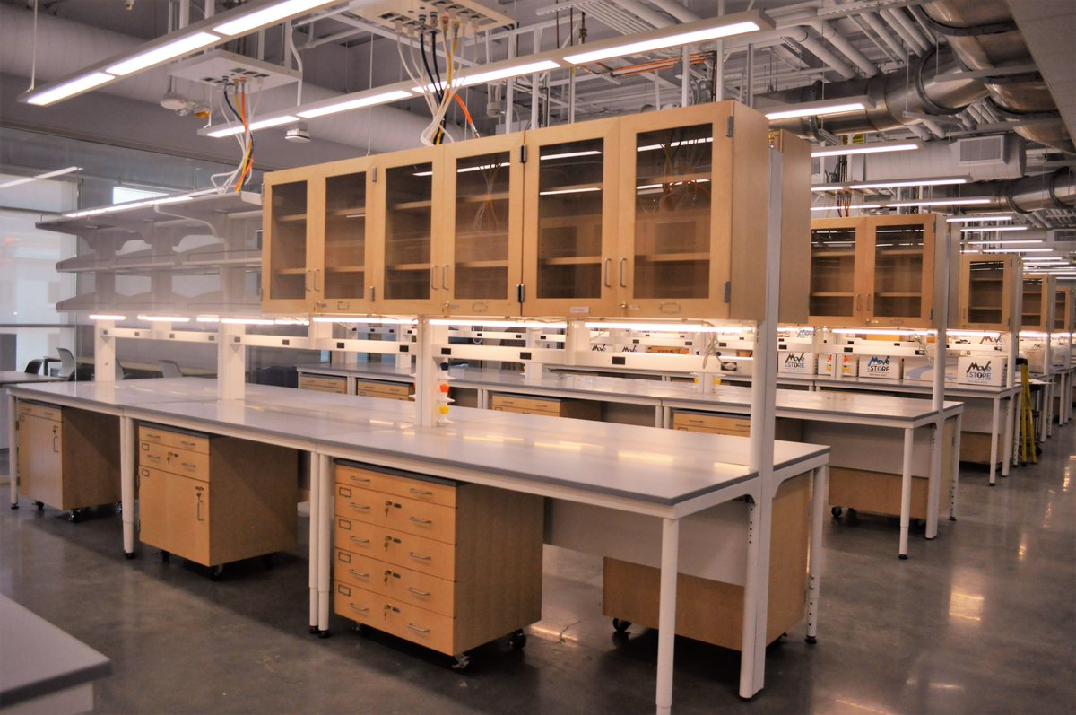 NexlabI's tweet image. We are excited for the students at Auburn University who will enjoy this brand new Pharmaceutical Research Building this fall! #LabCasework