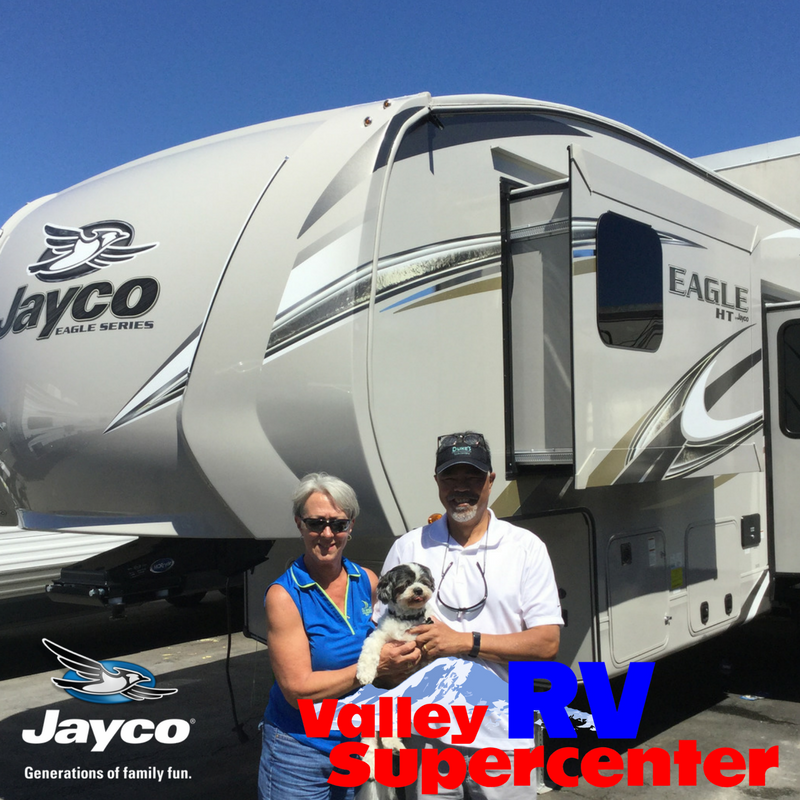 ValleyRVSuper's tweet photo. Congratulations to Sandra and Alan on their new #eagleht fifth wheel trailer! @jaycorvs #letsjayco #letsgocamping #valleyrvsupercenter https://t.co/jZ3gmoQyfG