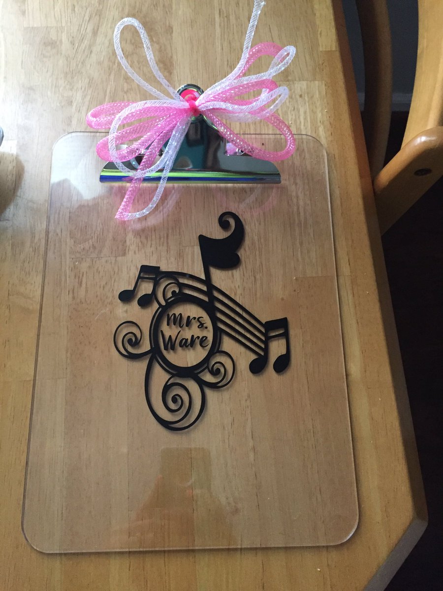 EISMusic's tweet photo. First day of school was great! So excited to start the 2017-2018 school year! https://t.co/hc4hBECCb6