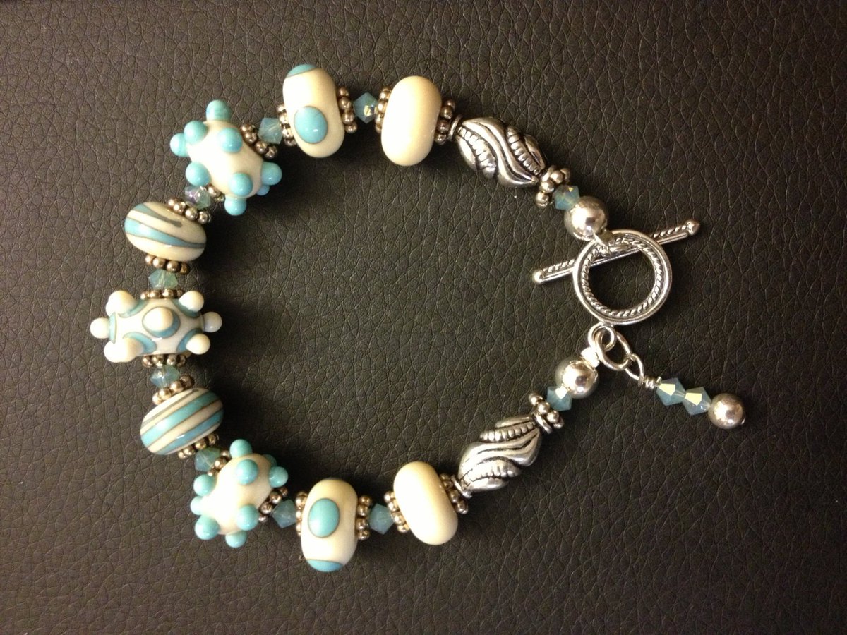 B5zen2's tweet photo. Sterling Silver And turquoise Lamp work Bracelet https://t.co/WsdwQFWqsE #Etsy #ToWearToWork https://t.co/tD9CzuKEa0