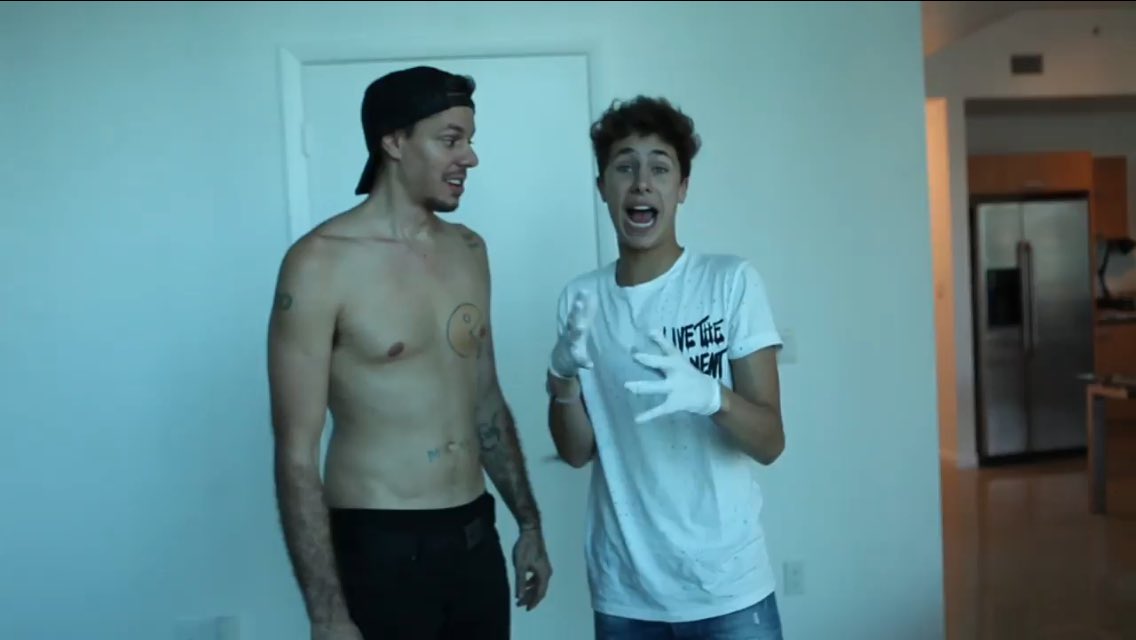 _tamararamirez's tweet photo. ME ENCANTOOOO😝😻 ¡QUE LOCA FUE ESTÁ AVENTURA! Ya ven a tatuarme @ElJuanpaZurita https://t.co/vFoKNPC1No