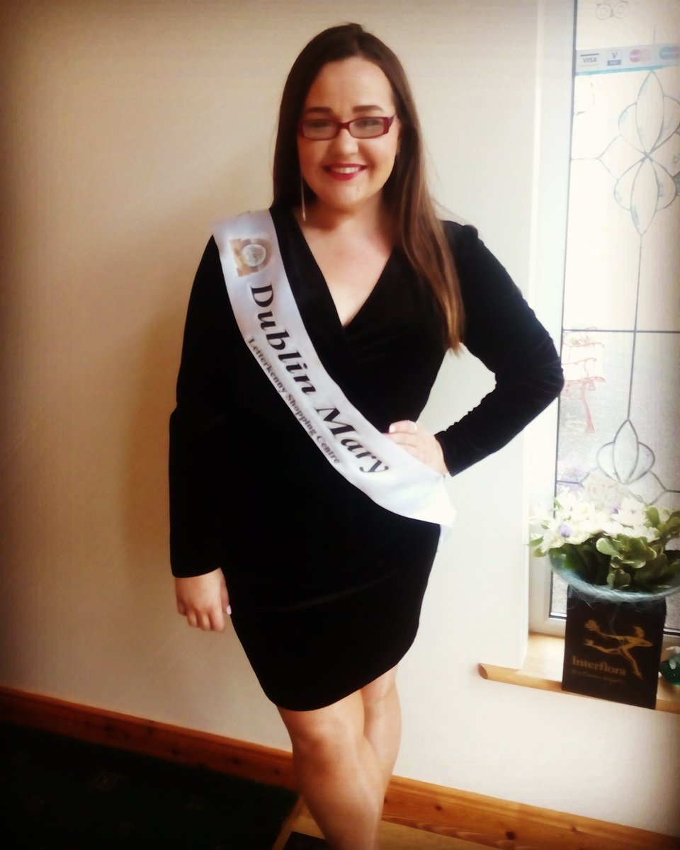 CarolineMcTweet's tweet photo. Day 6 of @MFDfestival LA gaelach day, radio, The Cope for afternoon tea, Donegal Airport, Teach Jacks, fashion show at Waterfront #mfd50 https://t.co/IChHoXBBI7