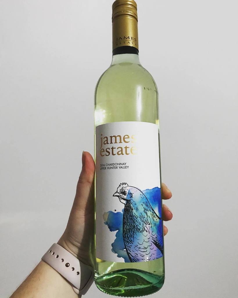 It's been awhile since I've had Hunter Valley (NSW) wine, so I was excited to get tucked into this very pretty bot… ift.tt/2vKAzKj