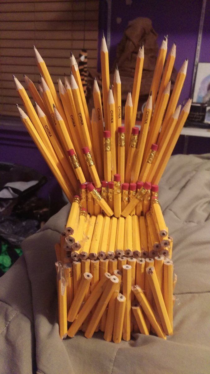 akissofjersey's tweet image. Hey @HBO @GameOfThrones look what I made for an English professor! @Maisie_Williams @lovegwendoline @SophieT @Dedalvs @IAMLenaHeadey