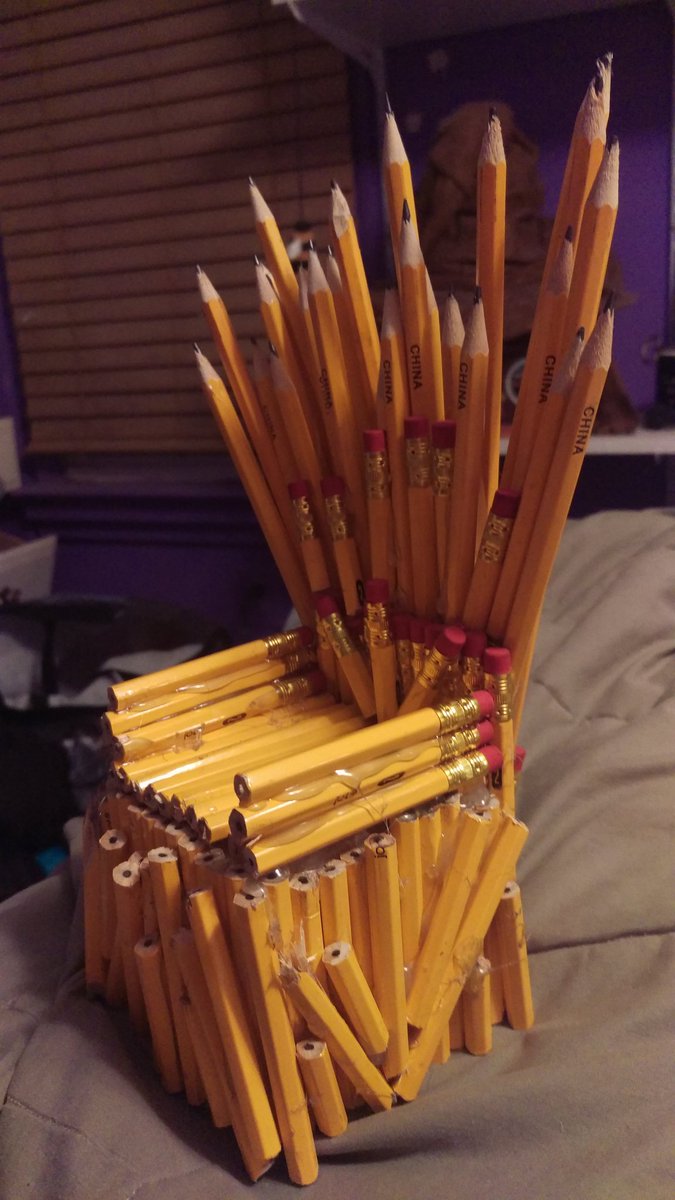 akissofjersey's tweet image. Hey @HBO @GameOfThrones look what I made for an English professor! @Maisie_Williams @lovegwendoline @SophieT @Dedalvs @IAMLenaHeadey