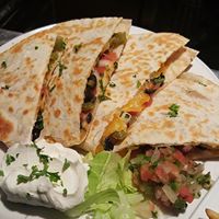 TheDogHouseWA's tweet photo. Make it in for #TacoTuesday - $1 beef tacos and great beer! #HappyHour 3-7pm everyday #TuesdayThoughts https://t.co/VfoHxYvtIe