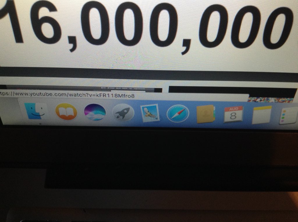 IsaacLamer's tweet photo. @dantdm congrats on 16 MILLION you deserve it https://t.co/2ez5PX5lZc