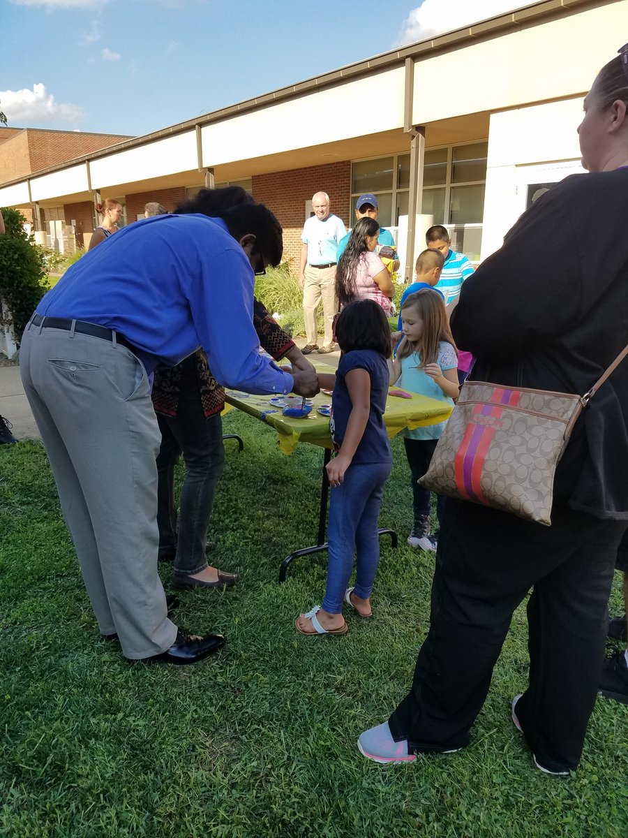 Teresa M. Cave tweet media