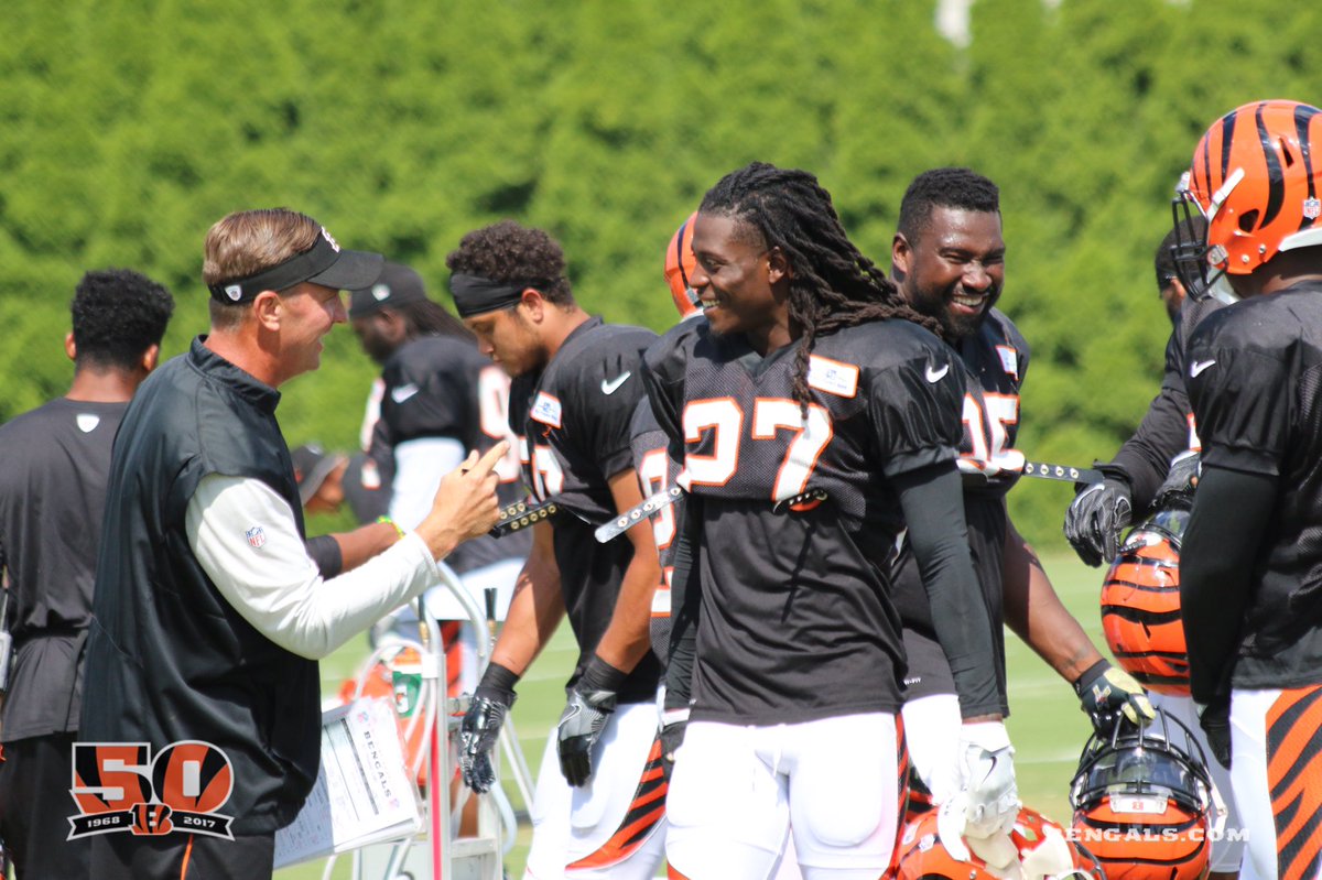 Put a smile on and go to work 😁 #Bengals50 https://t.co/6B5ryQmLs9