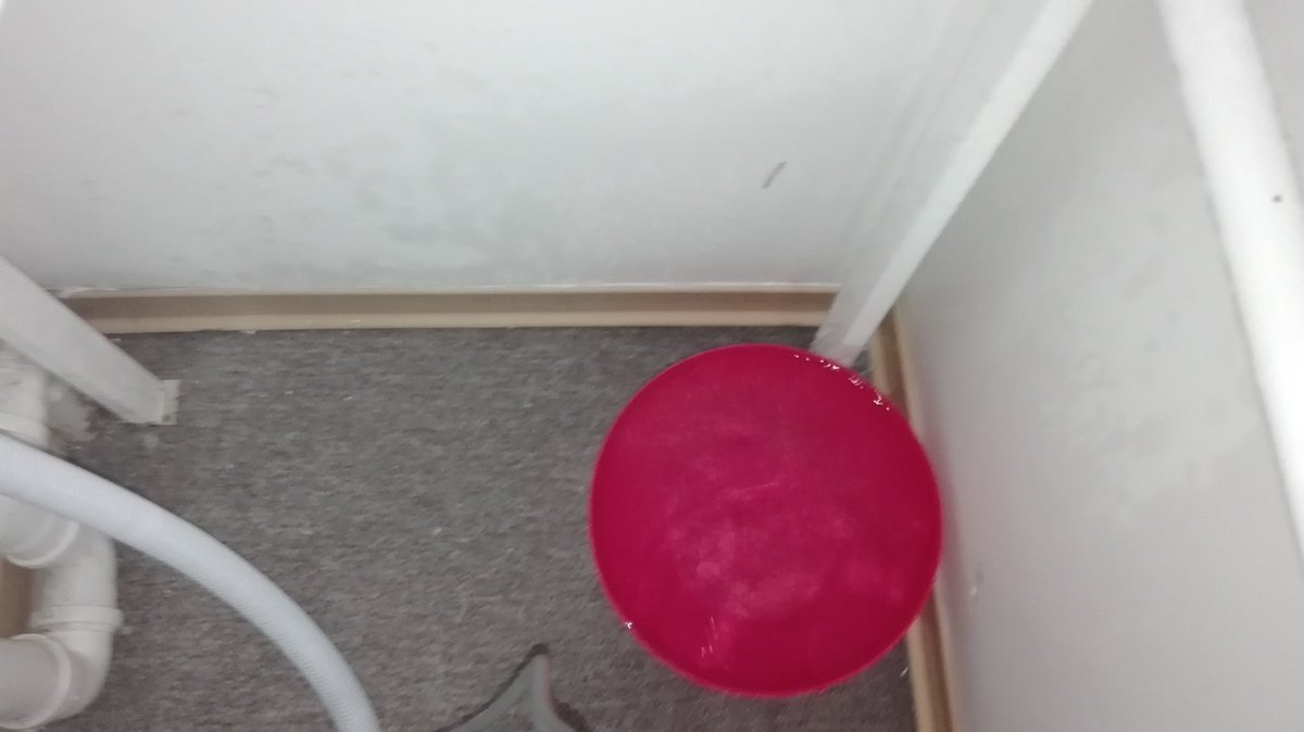 vbmejias's tweet image. Inhumano, no tener agua desde Caliente desde hace 2 semanas, inmobiliaria SUKSA no realiza Gestiones con URGENCIA  @CHVNoticiascl