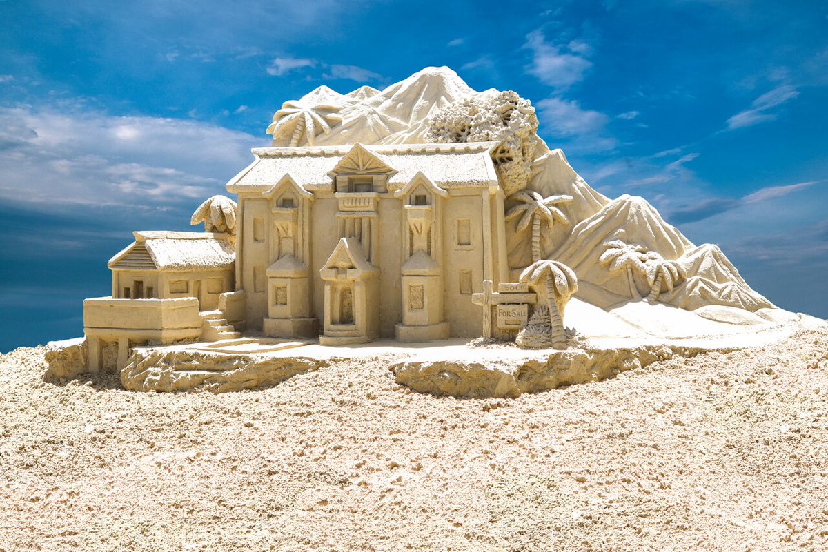 #GregGrady partnered with @Realtors to create this #Surrealtors #Dreamhome #Sandsculpture  #Summer2017 #SandCastle #beachlife #sculpture fun