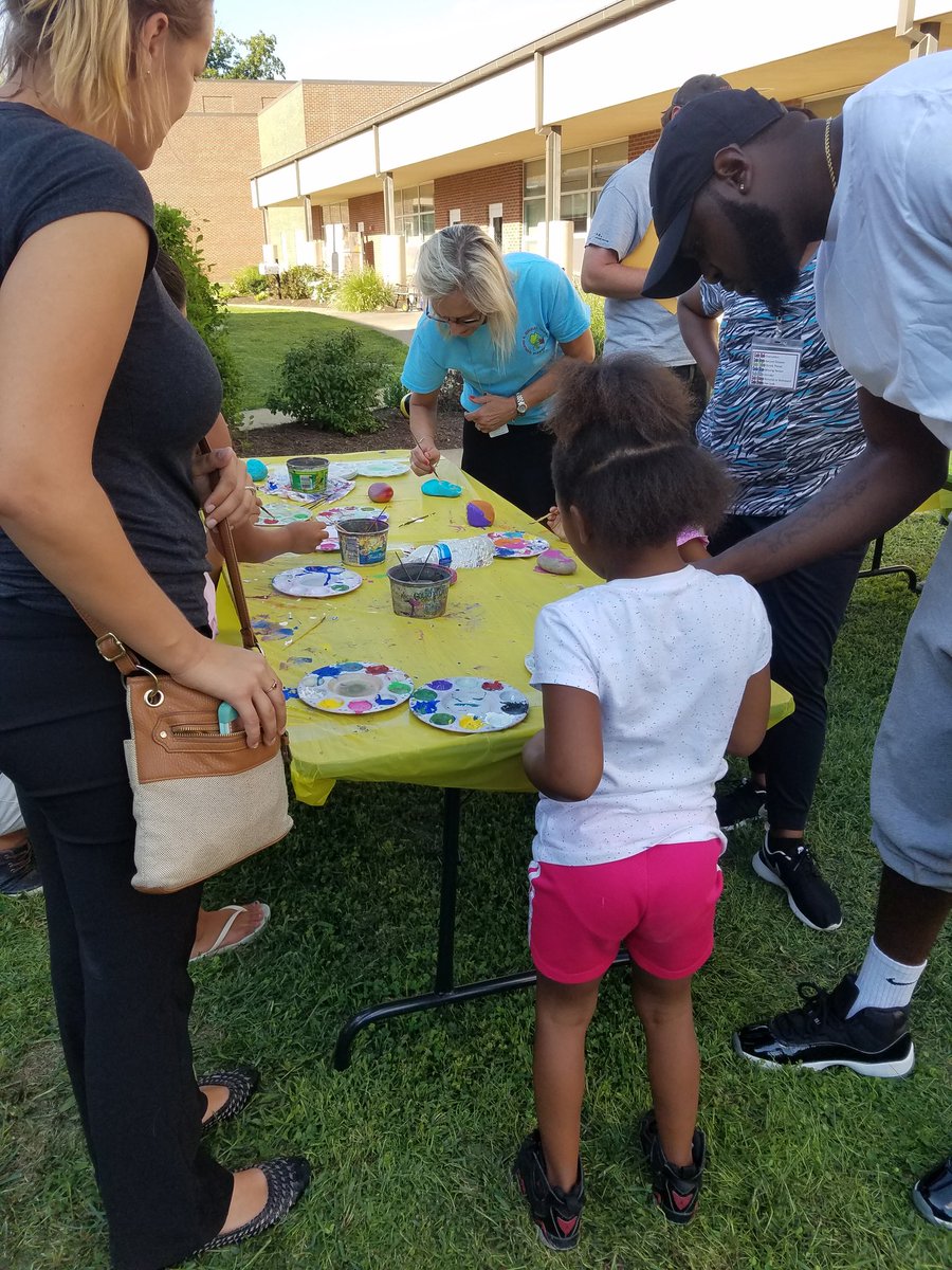 Teresa M. Cave tweet media