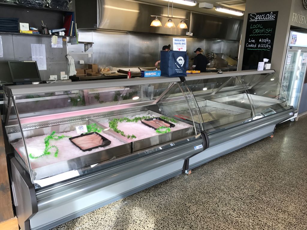 ianboerrefrig's tweet photo. Beautiful fish &amp; seafood display cases @ San Remo Fisherman's Co-op that we have installed a few weeks back
#SanRemo #Fish #Seafood #Fridges https://t.co/1IdWQTxESD