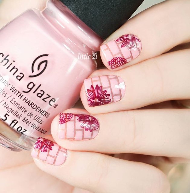 ChinaGlaze's tweet photo. Pretty street chic. @little_zzi created a glossy pink brick wall using Pretty Princess. 🌸🌺🌸 

#ChinaGlaze #CGClique https://t.co/S7LafUW4WN