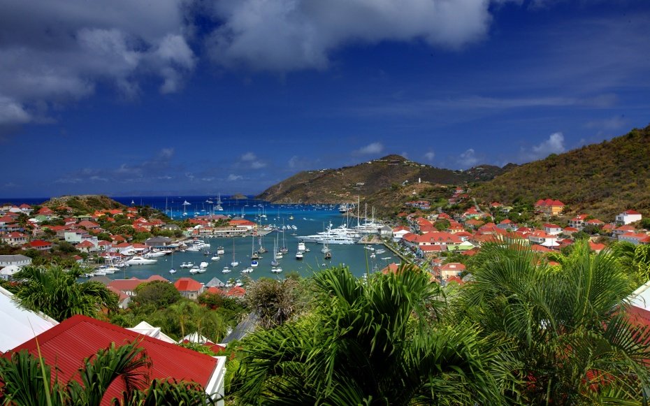 SaintBarthcom's tweet image. Here's The Reason Why We Should Go To St. Barth: travelandleisure.com/articles/st-ba… via @TravelLeisure - #luxury #vacation #SBH