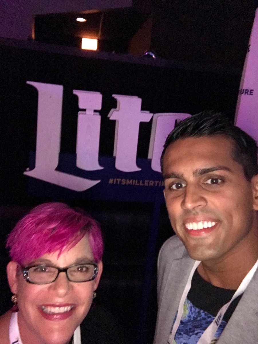 paintingtogogh's tweet photo. We're ready to present to the  @TheSharkDaymond! @MillerLite #tapthefuture #mltapthefuture #paintingtogogh #entrepreneur #innovation https://t.co/8aTzEfNiCL