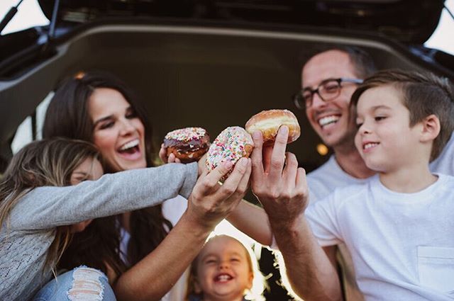 snapboxprints's tweet photo. This summer don't forget to treat yourself and the people you love! 📷by @Kristinrogers #freeyourphotos at https://t.co/aIZuDX2QQG 🍩 https://t.co/dBL26pfIiH