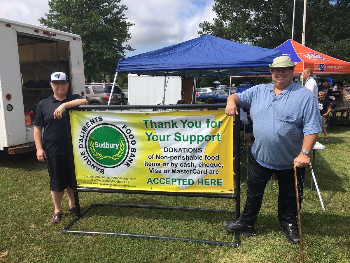 SudburyFoodBank's tweet image. Thanks to @PresMcCormick for coming out this weekend and supporting the @SudburyFoodBank at the Classic Cruisers Car Show! #Leadership