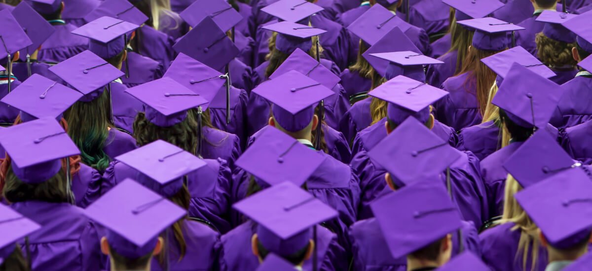 hootsuite's tweet image. Want to become a better social media marketer? 6 free online social marketing related certifications and courses 🎓 ow.ly/bsRi30ebmoG