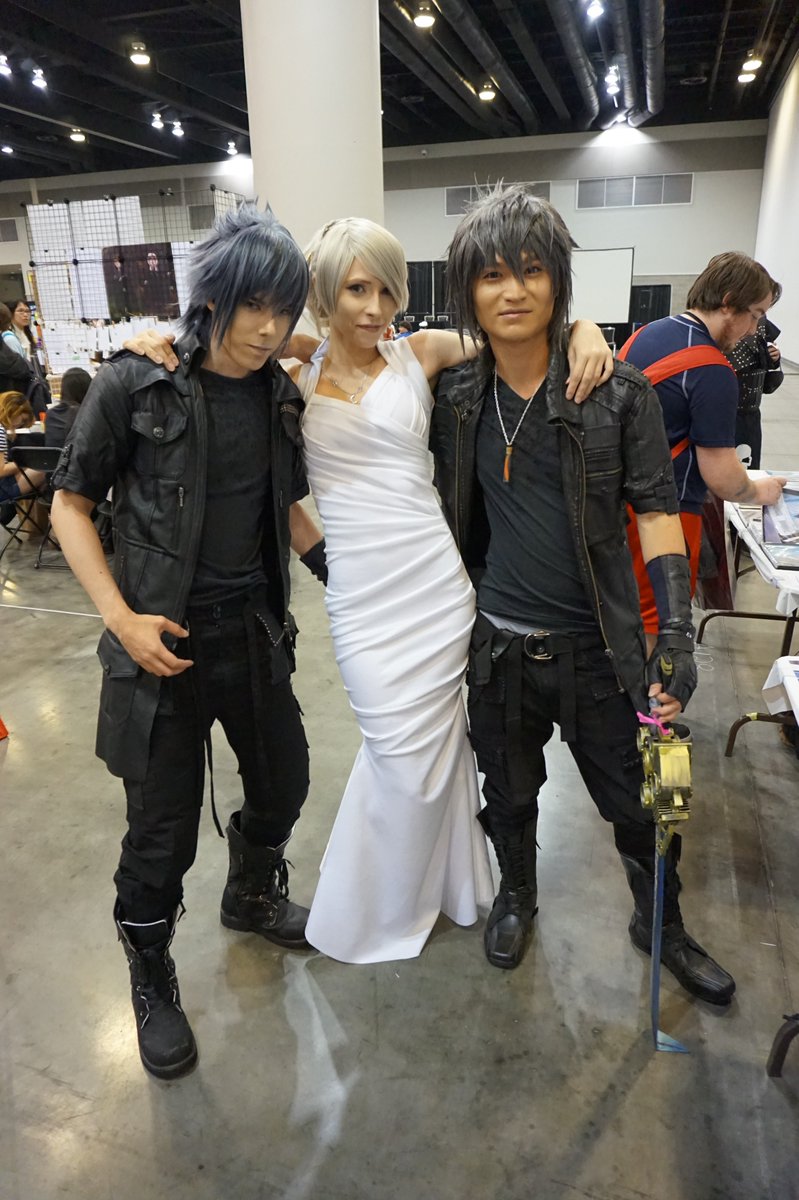 TranHugh's tweet photo. This beautiful duo right here made this year's AR my fav con exp EVER! PLZ BRING @NarcissPuppet &amp; @LadyxZero BACK to @AnimeRevCanada!!💕 https://t.co/zSd5XjQTZG