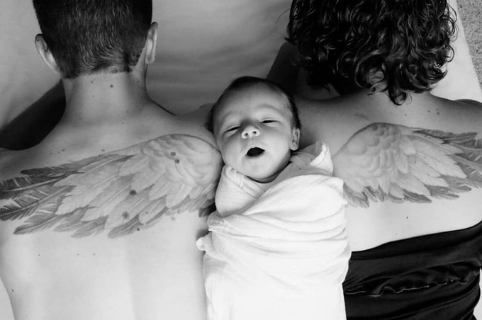 Parents With Angel Wing Tattoos – Viral Twitter Baby Photo