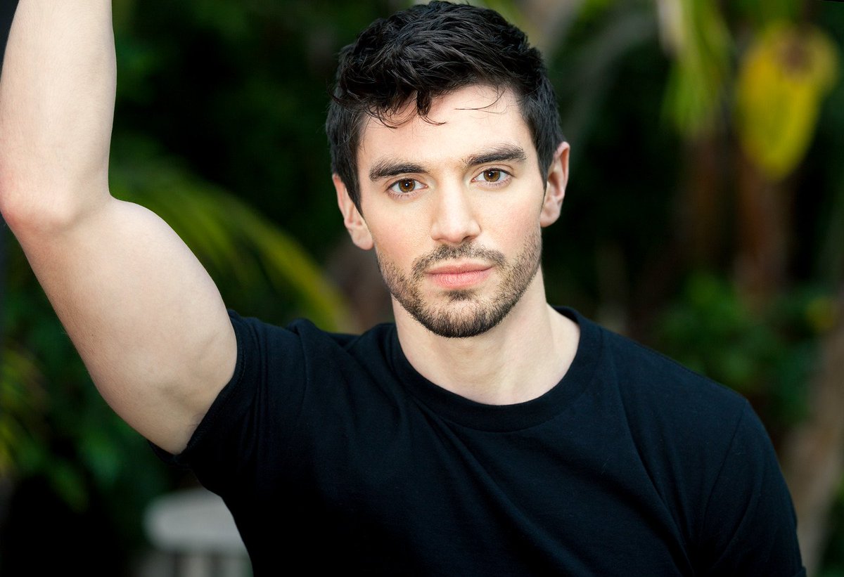 Entertainment for #MarketDays this weekend includes <a href="/jodywatley/">JODY WATLEY</a> <a href="/SteveGrandMusic/">Steve Grand</a> and more! on.gopride.com/2vIJWLg #gaychicago #boystown