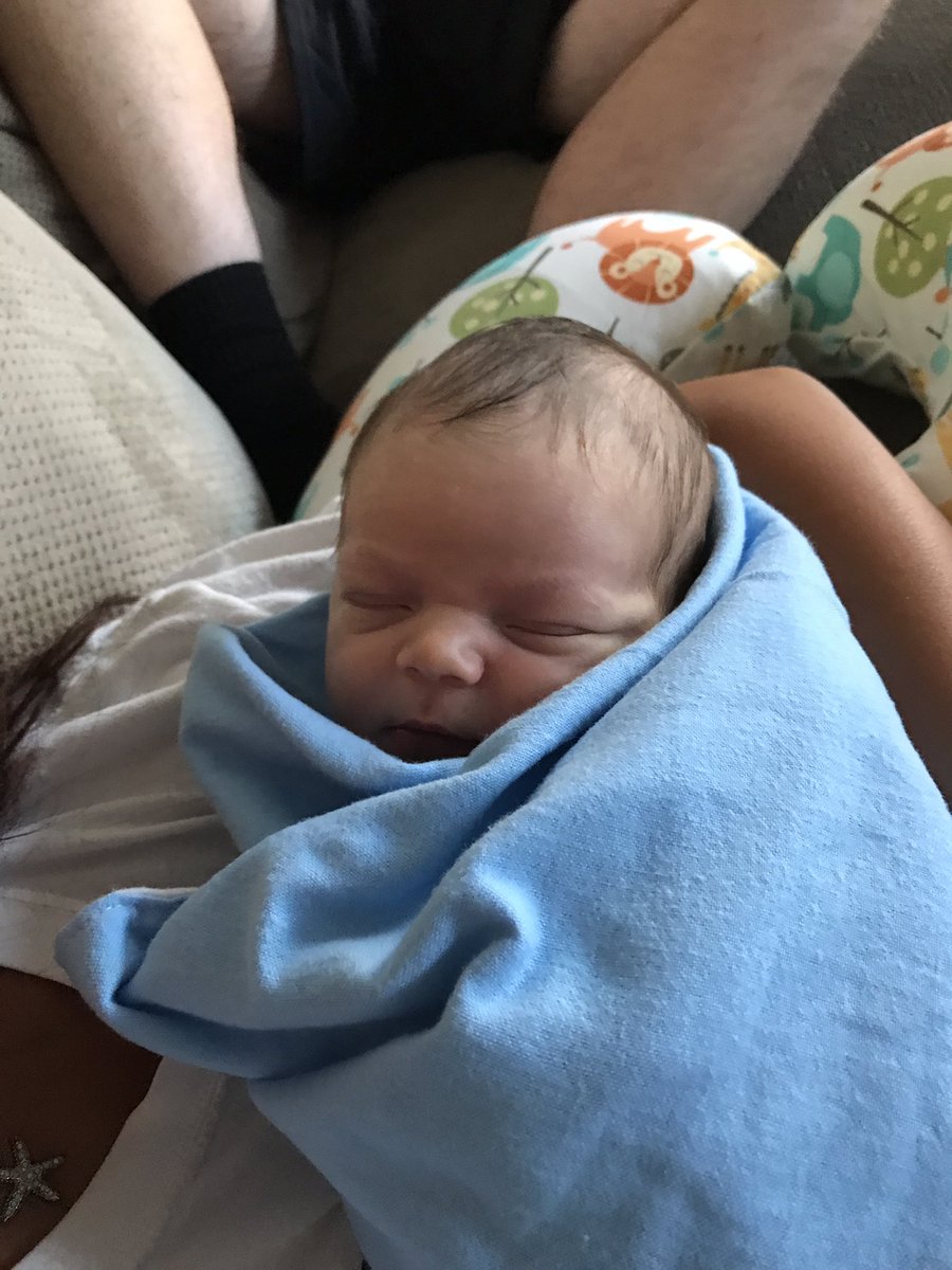 SammApplegate's tweet photo. Little buddle of joy 😇☀️💕 https://t.co/6fT796guqF