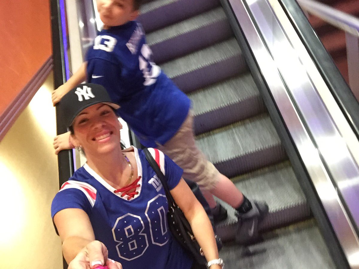 auntshellys's tweet image. Love being an #Aunt to this guy