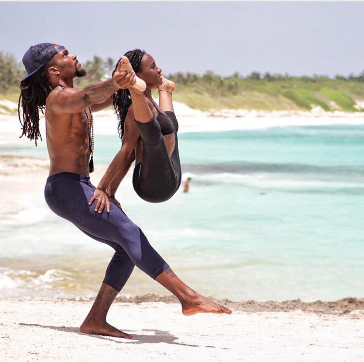 Yoga On The Beach! 
#fitness #exercise #motivation #fitlifematters #inspiration #diet #nutrition #fit #weightloss #crossfit #abs #fitlife