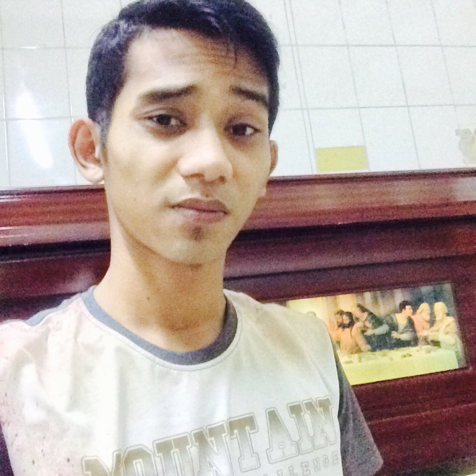 Tezar2208's tweet photo. #FotoProfilBaru https://t.co/VuU9T0vR5W