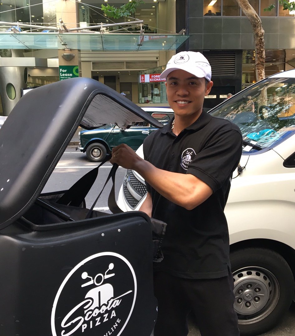 ScootaPizza's tweet photo. Our drivers deliver authentic pizzas, fast and fresh via scootas for you to enjoy #scootapizza #sydneypizza #pizza https://t.co/MR2PYVI8xK