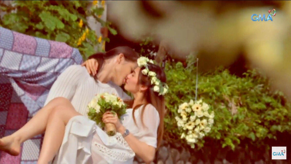 float_dandelion's tweet photo. If you're not the one then why do i dream of you as my wife.. @GMADrama @MercadoJen @gilcuerva #MLFTSSecretsOut https://t.co/1HWOQzHS78