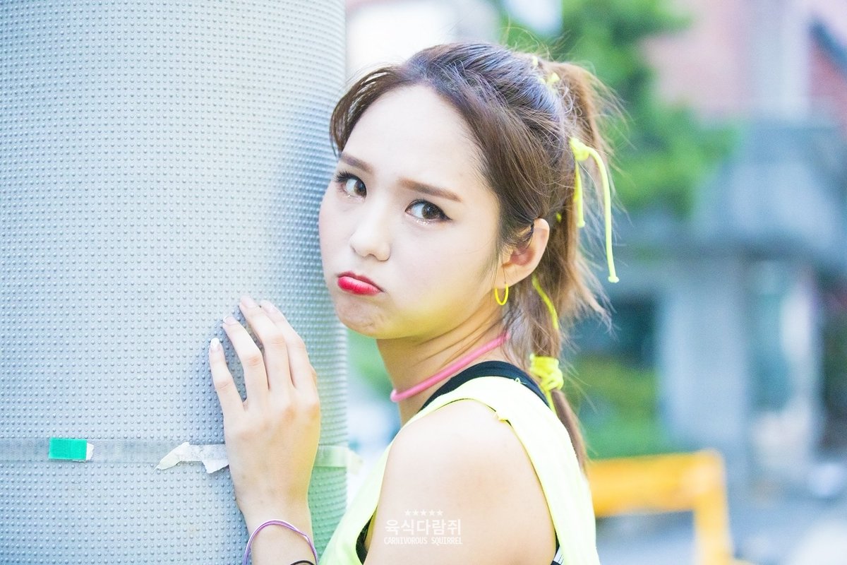 yellow_tent's tweet photo. 170808 #라니아 #BP라니아 #BPRANIA #RANIA #빕빕빕 #beepbeepbeep #부산 #부산버스킹 #라니아버스킹 #버스킹 #신곡 #유민 #김유민 @DRMUSIC_RANIA @dbals5670 https://t.co/GAk555Lw89