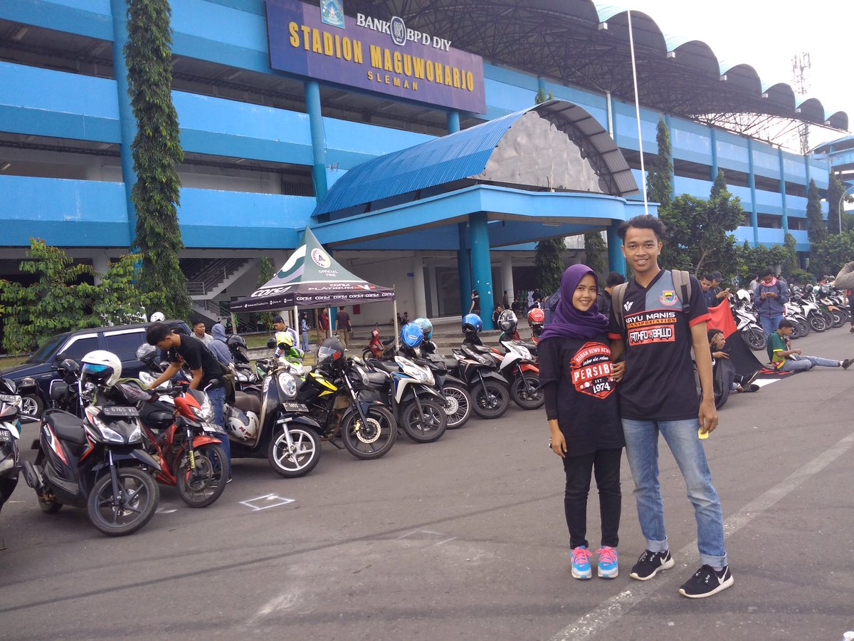 juned_R3's tweet photo. Bahagialah kami
Terimakasih aku kau dan juga dia https://t.co/tBm2bX2gk0