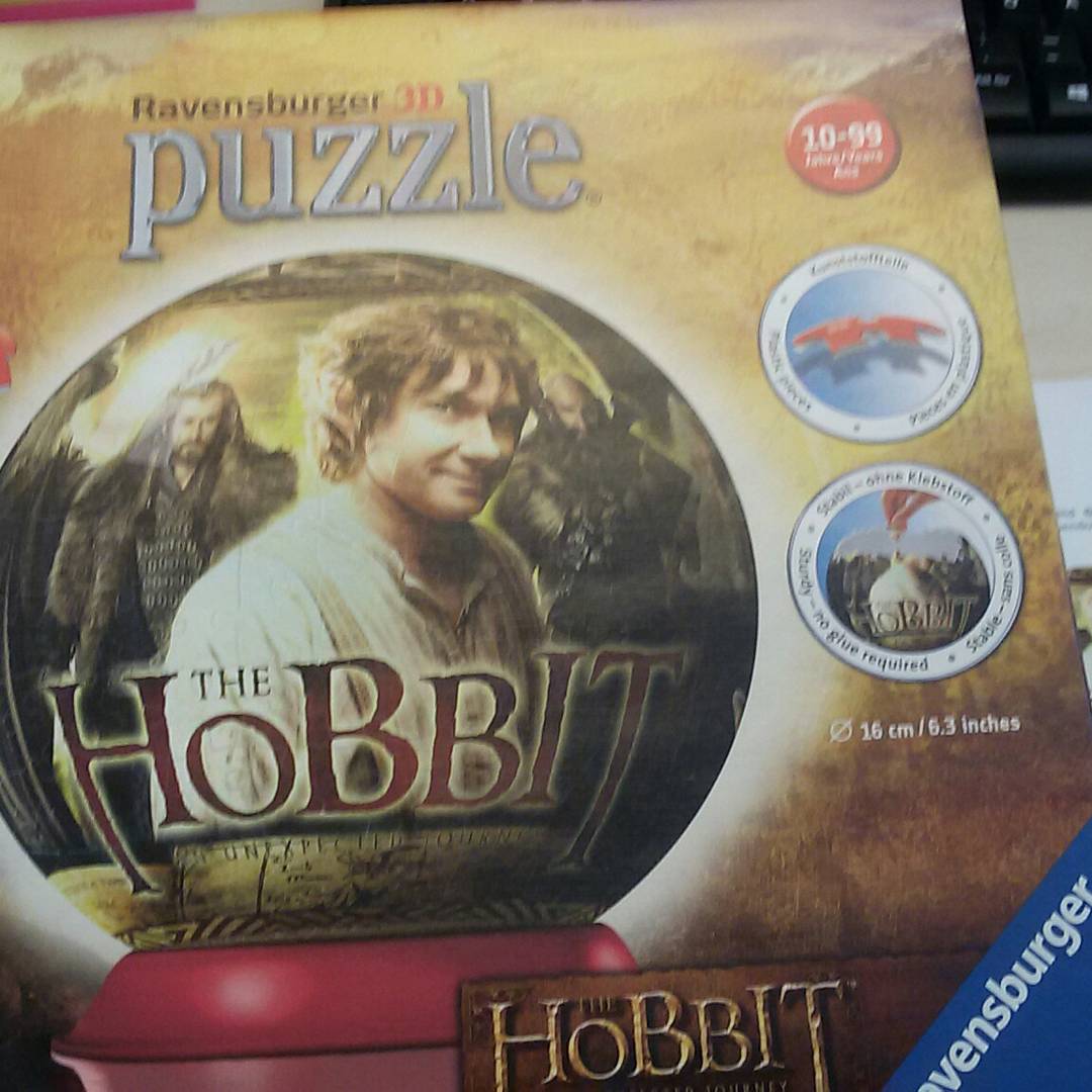 GonzoNr2's tweet photo. My #thehobbit 3D puzzle ball just got delivered 😃😃😃😃 #dwarves #fili #kili #thorin https://t.co/xACRcg29VW