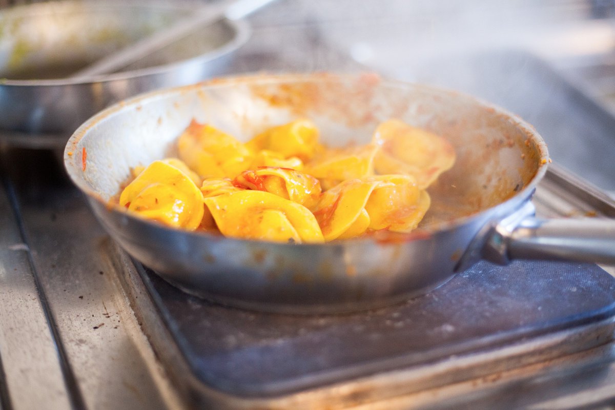 DinesApp's tweet photo. Mangio means I eat in Italian. And oh how I wish I was eating this sensational cappellacci from @MangioUK again! 🇮🇹 #8DaysToGo https://t.co/oIJV5uk1EX