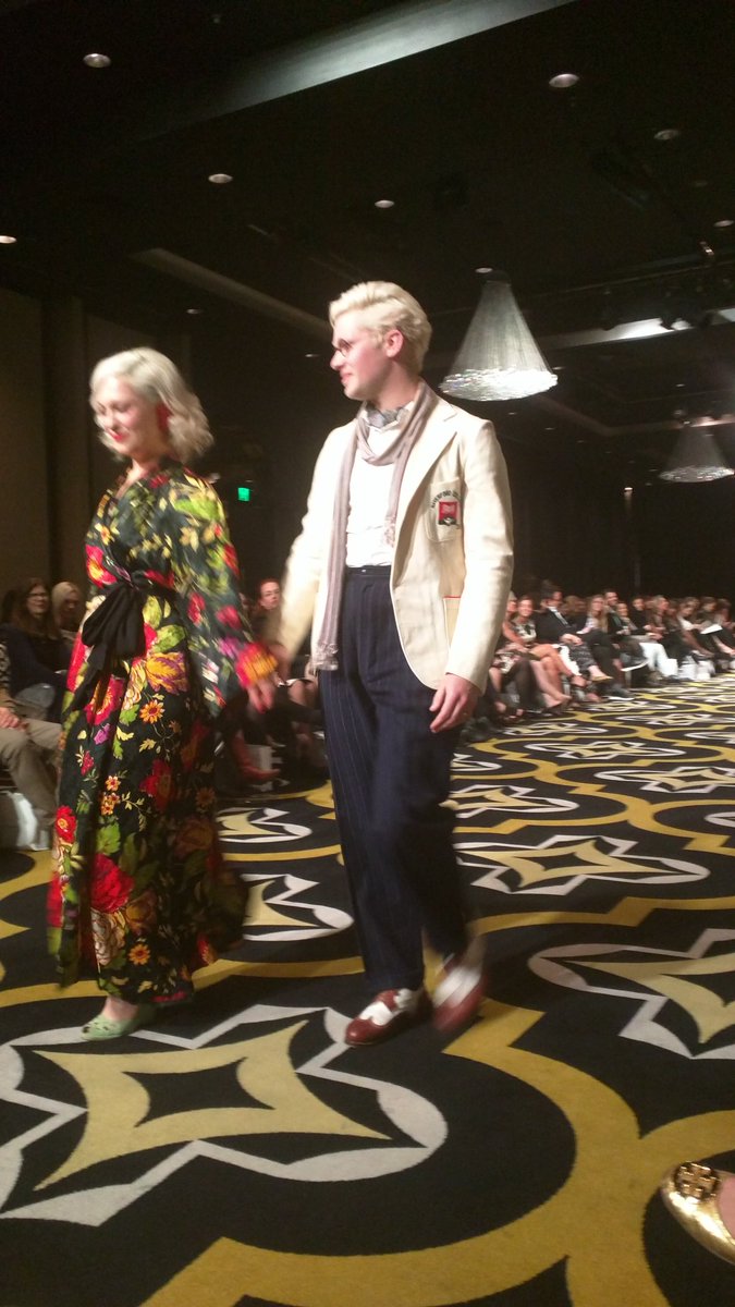 matthewsteen's tweet photo. 1930s #dfss200 travel and destinations clothing https://t.co/tgST97Of0s