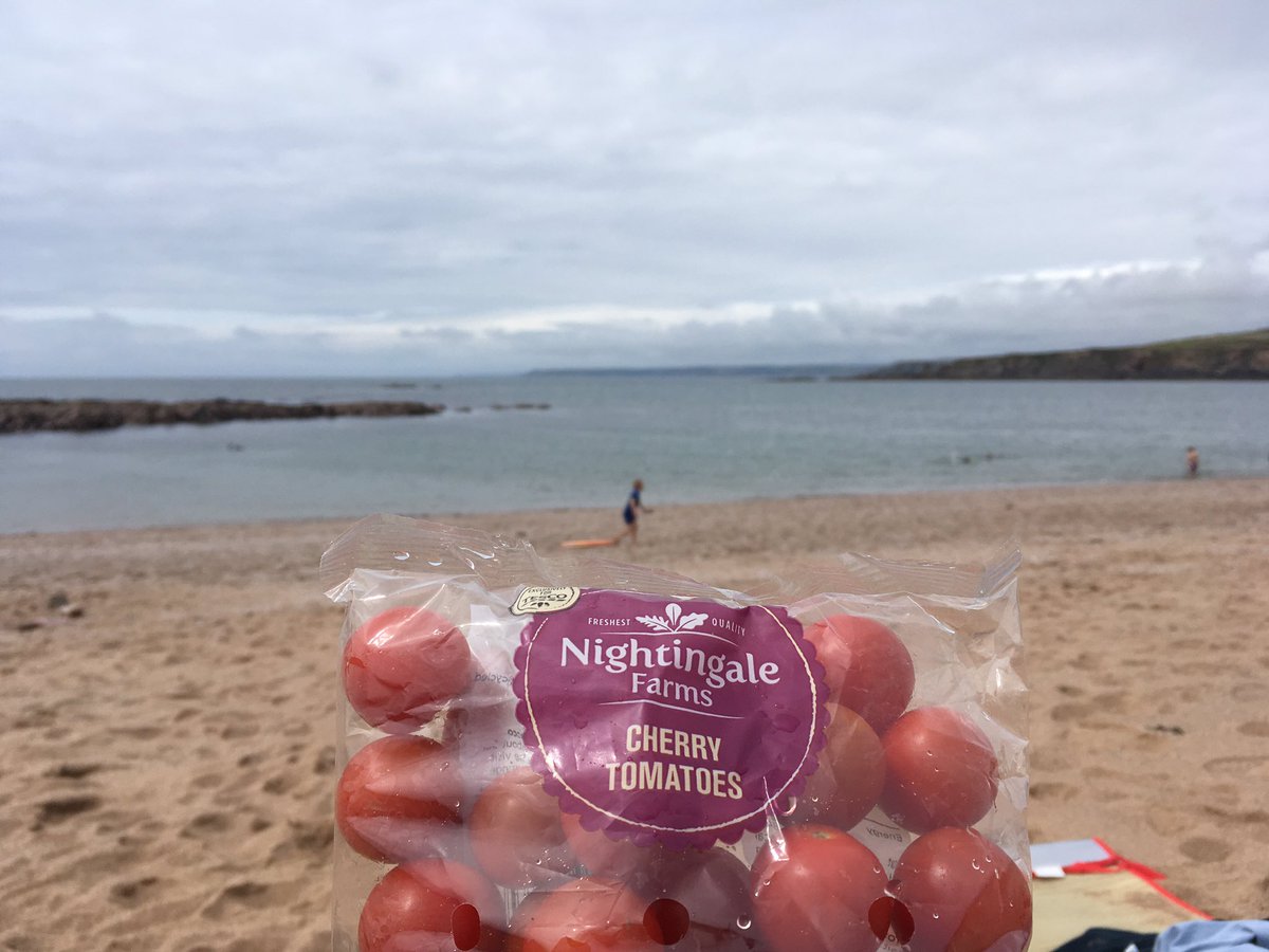 Beach snacks when there's not much else 😂