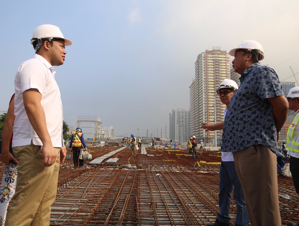 Villar:  President Quirino ramp of Skyway to open by Q2 of 2018 fb.me/8QtIkJaOt