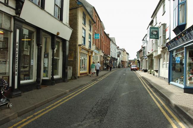 SandhurstLtd's tweet photo. Residents fight back against plans to build 100 more homes in Kington. https://t.co/MPoAgP3hih #infrastructure #UK #news https://t.co/Ystsq0DPfv