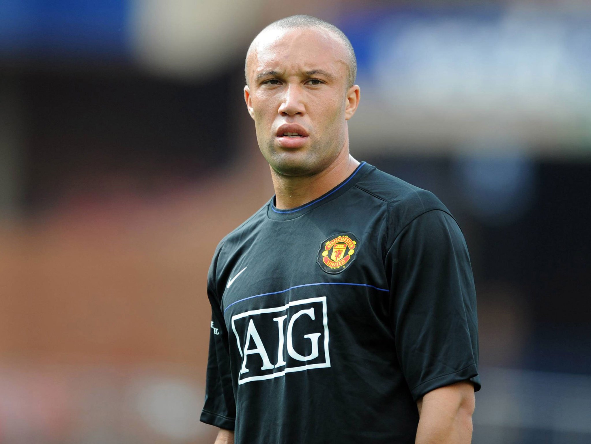 Happy birthday to former Manchester United, Arsenal and France defender Mikael Silvestre, who turns 40 today! 