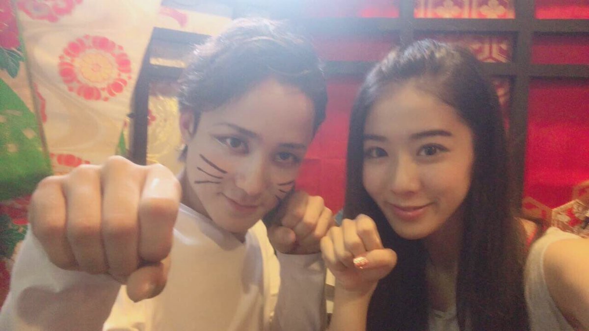 C On Official シーオン えいみです 今日はケンズファミリー所属のダニエルさんの舞台をみにいってきました ダニエルさんが猫化してた ミュージカルになっていて歌も演技も上手いし 笑いありも泣かされた 昔から江戸の花魁物語って本当に純粋で