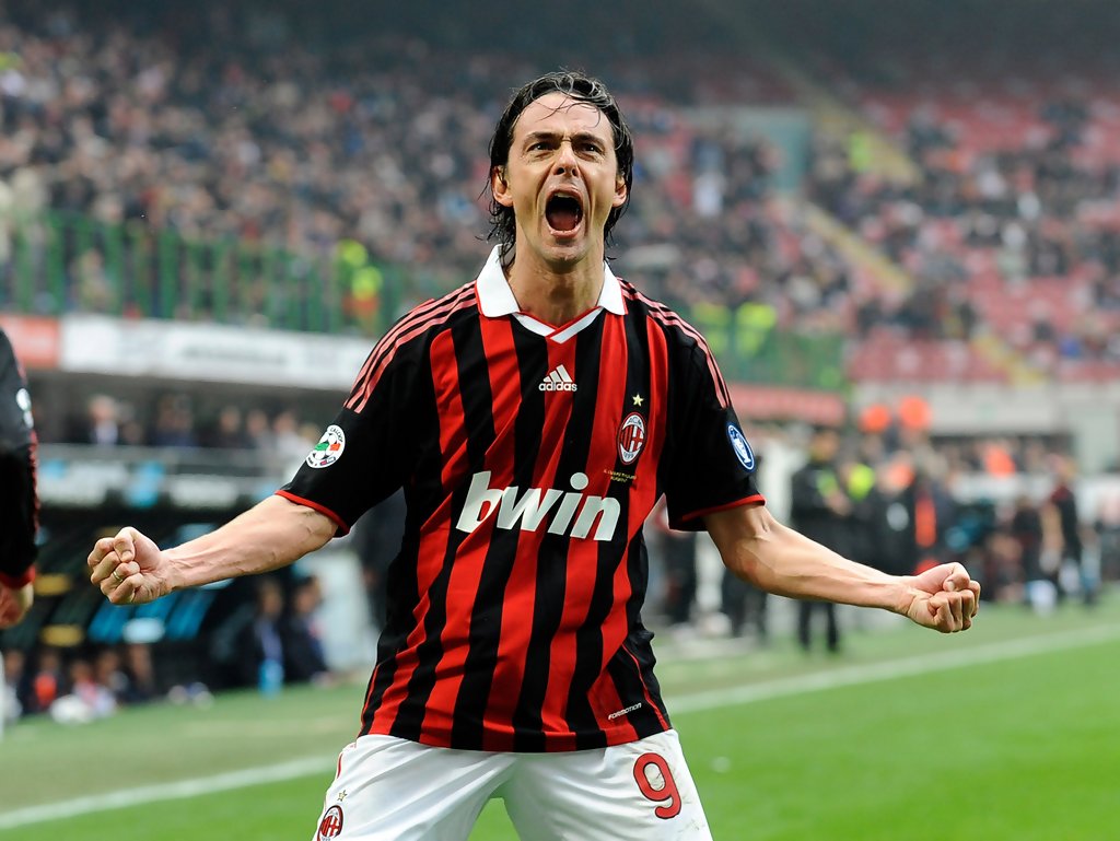 Happy 44th birthday to former striker Filippo Inzaghi.

Tanti auguri, Pippo!      